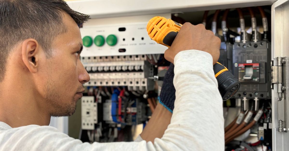 How to Interpret Customer Feedback for Commercial Electricians in Adelaide