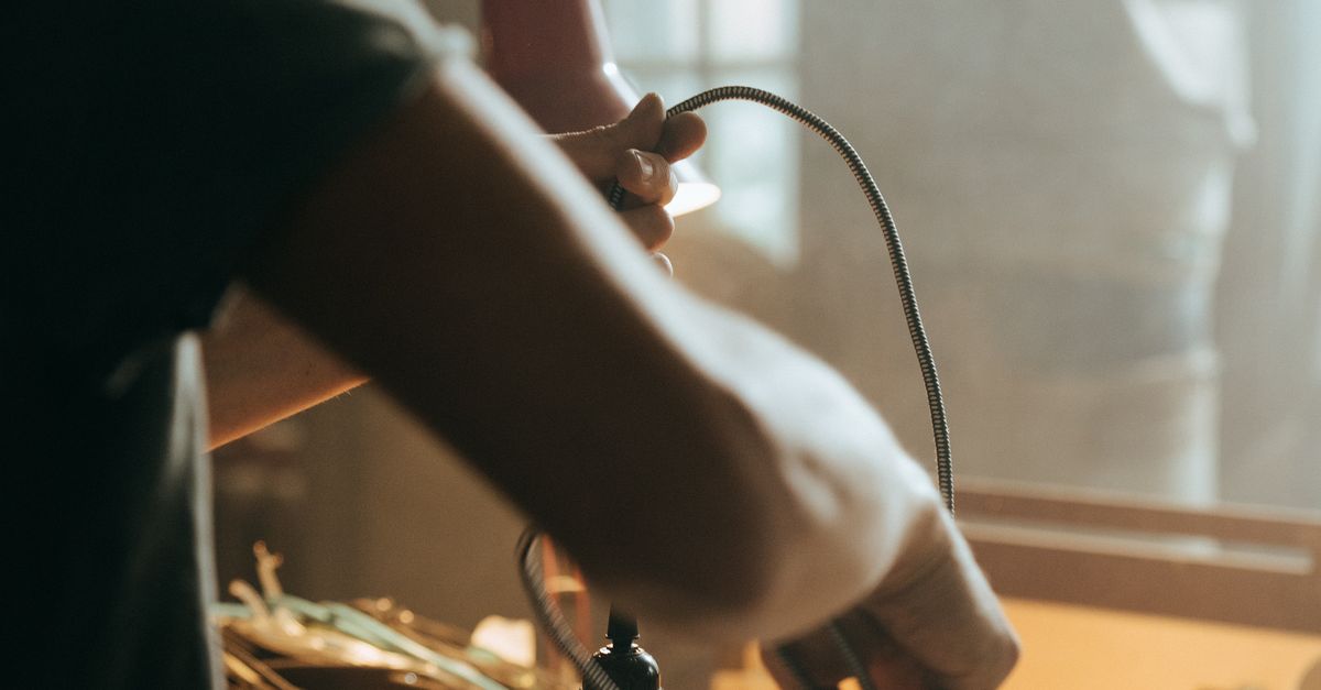 Pathways to Certification for Aspiring Commercial Electricians