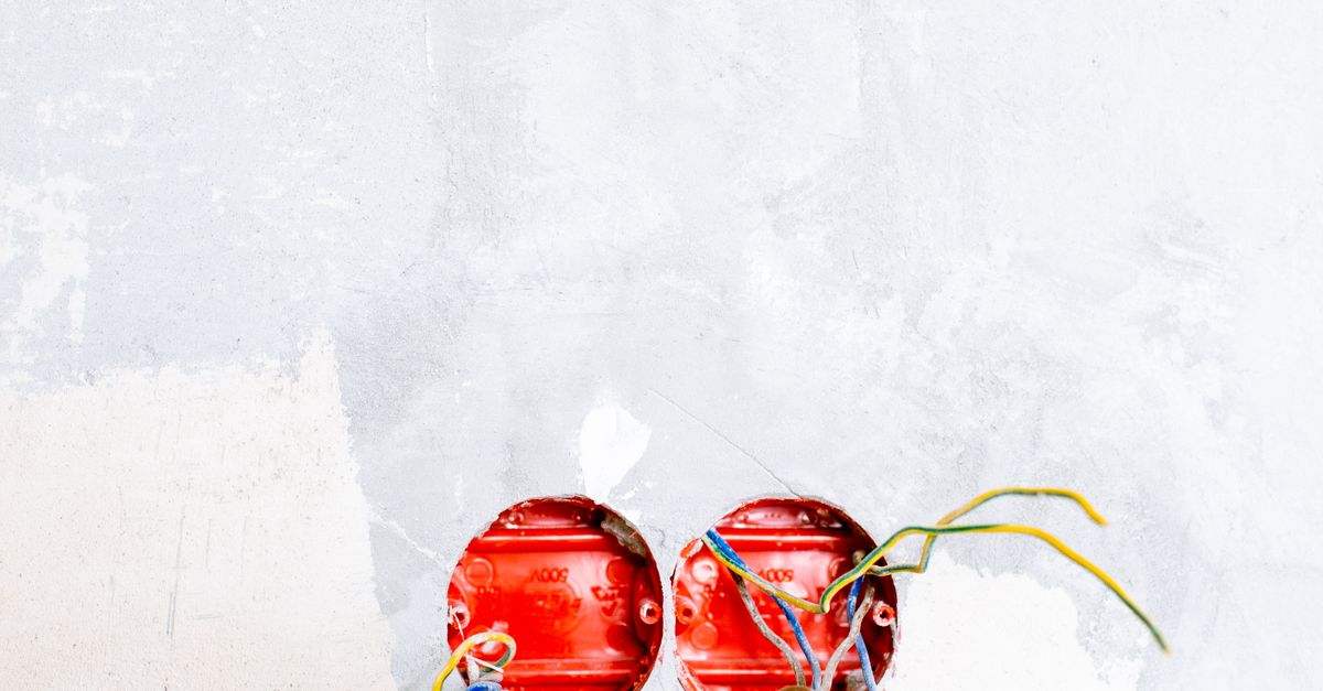 Strategies for Negotiating Better Pricing with Electricians