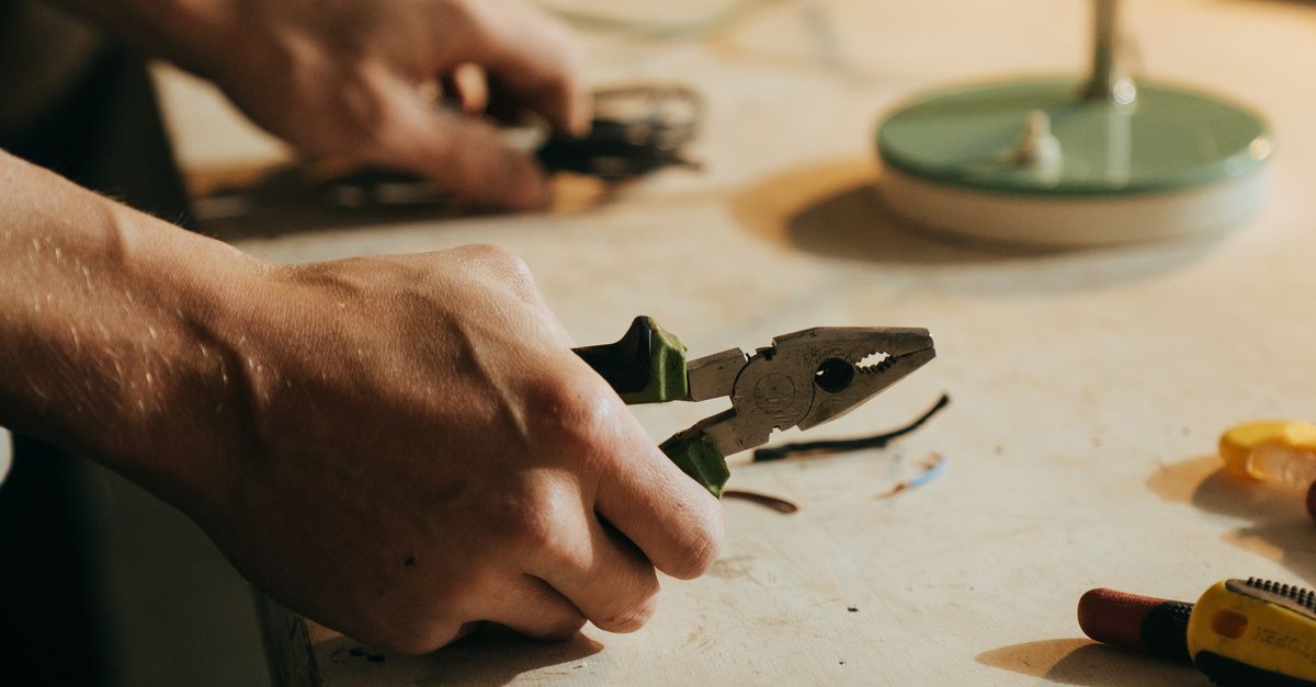 Top Institutions Offering Nationally Recognised Training for Electricians in Adelaide