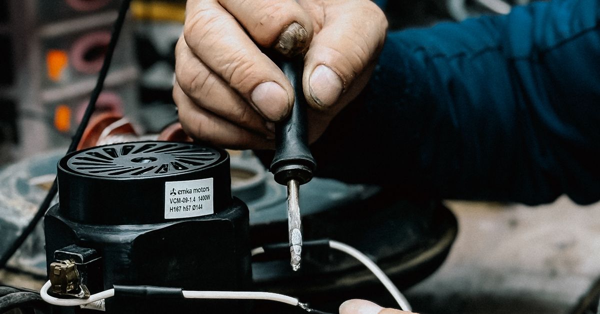 What Should Be Included in Electrical Service Quotes